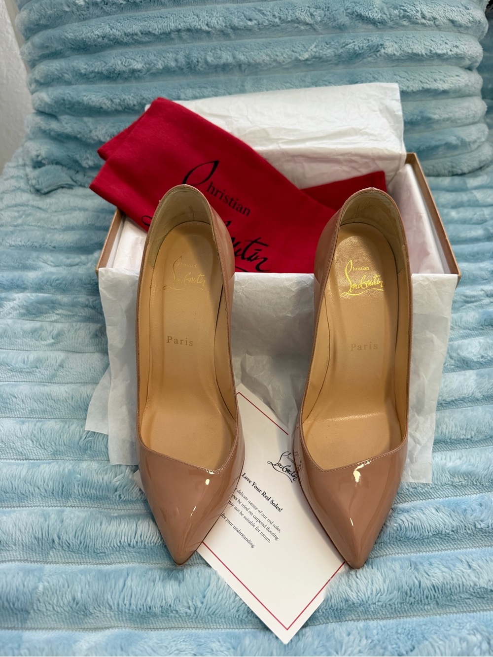 Christian Louboutin Nude Patent Leather Pointed Toe Pumps - Beige